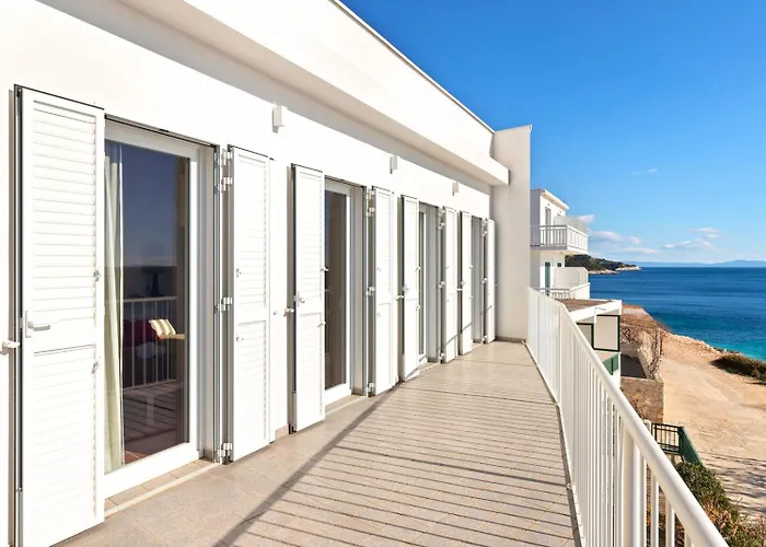 Semesterbostad Milnamour, Whole House By The Sea With Parking Hvar Town