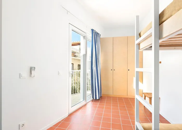 Milnamour, Whole House By The Sea With Parking Semesterbostad