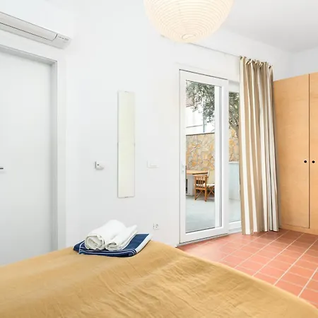 Hébergement de vacances Milnamour, Whole House By The Sea With Parking Hvar Town