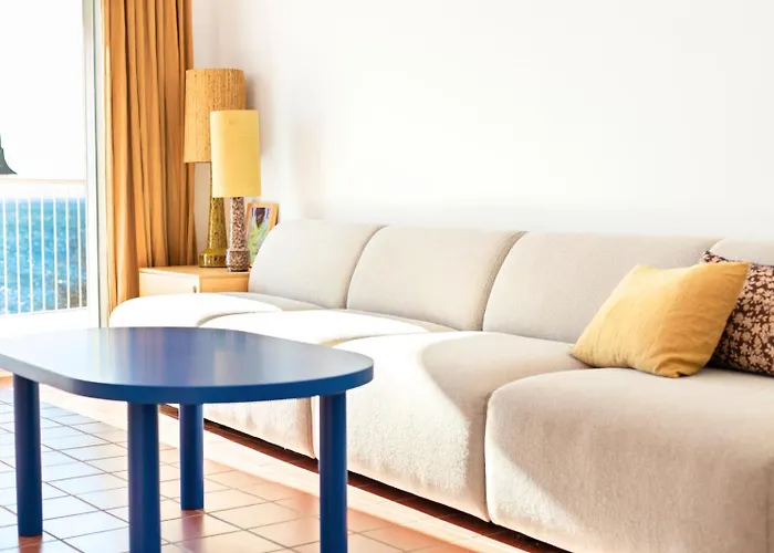 Nyaraló Milnamour, Whole House By The Sea With Parking