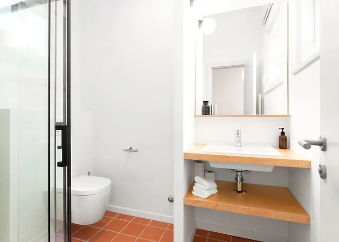 Milnamour, Whole House By The Sea With Parking Holiday home Hvar Town