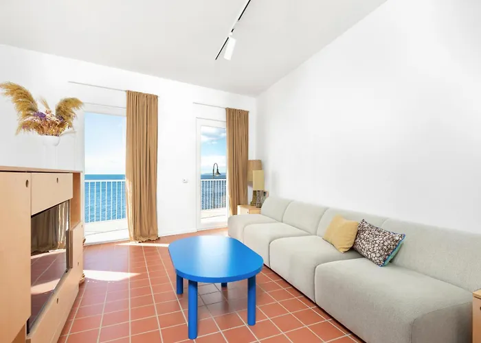 펜션 Milnamour, Whole House By The Sea With Parking 흐바르